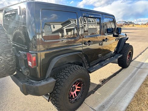 Used 2013 Jeep Wrangler Unlimited Sahara w/ Dual Top Group image 5