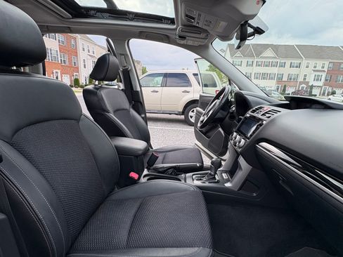 Used 2018 Subaru Forester 2.5i Premium w/ Popular Package #3B AWD/4WD image 8
