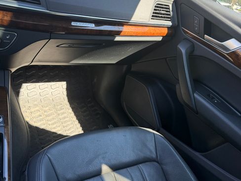 Used 2018 Audi Q5 2.0T Premium Plus AWD/4WD image 10