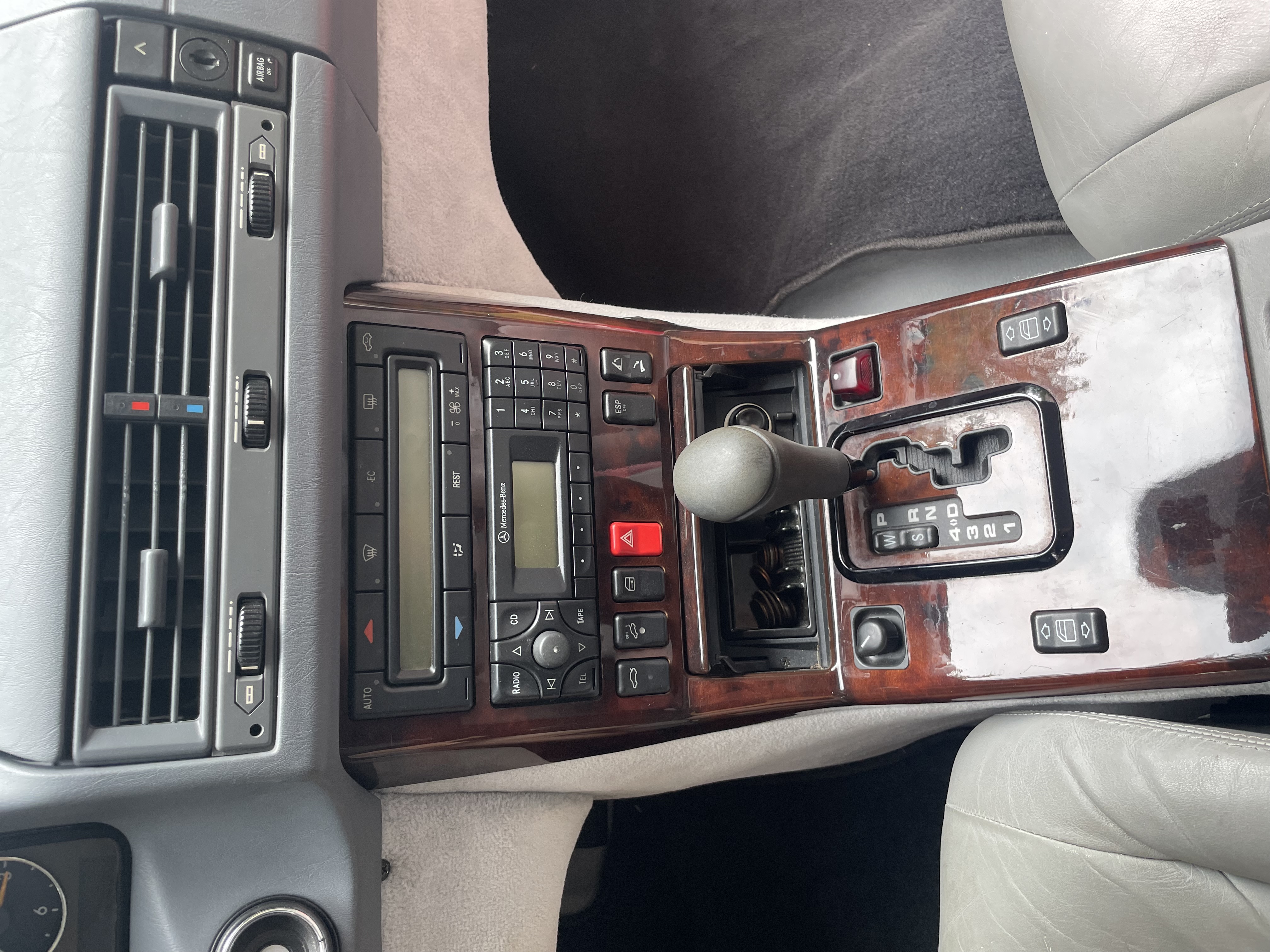 Used 2000 Mercedes-Benz SL 500 image 8