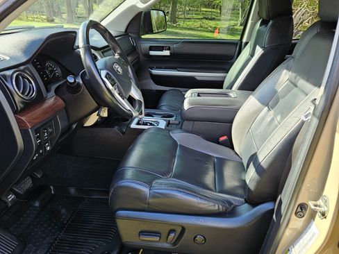 Used 2018 Toyota Tundra Limited image 12