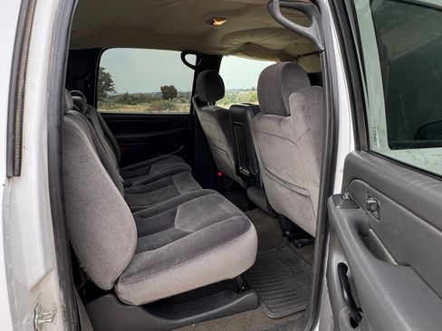 Used 2005 GMC Sierra 2500 SLE w/ Heavy-Duty Power Package image 27