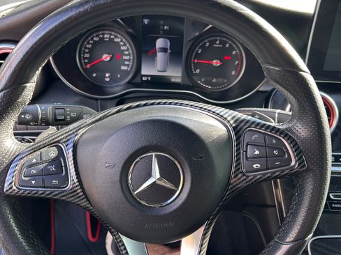 Used 2018 Mercedes-Benz GLC 300 4MATIC image 11