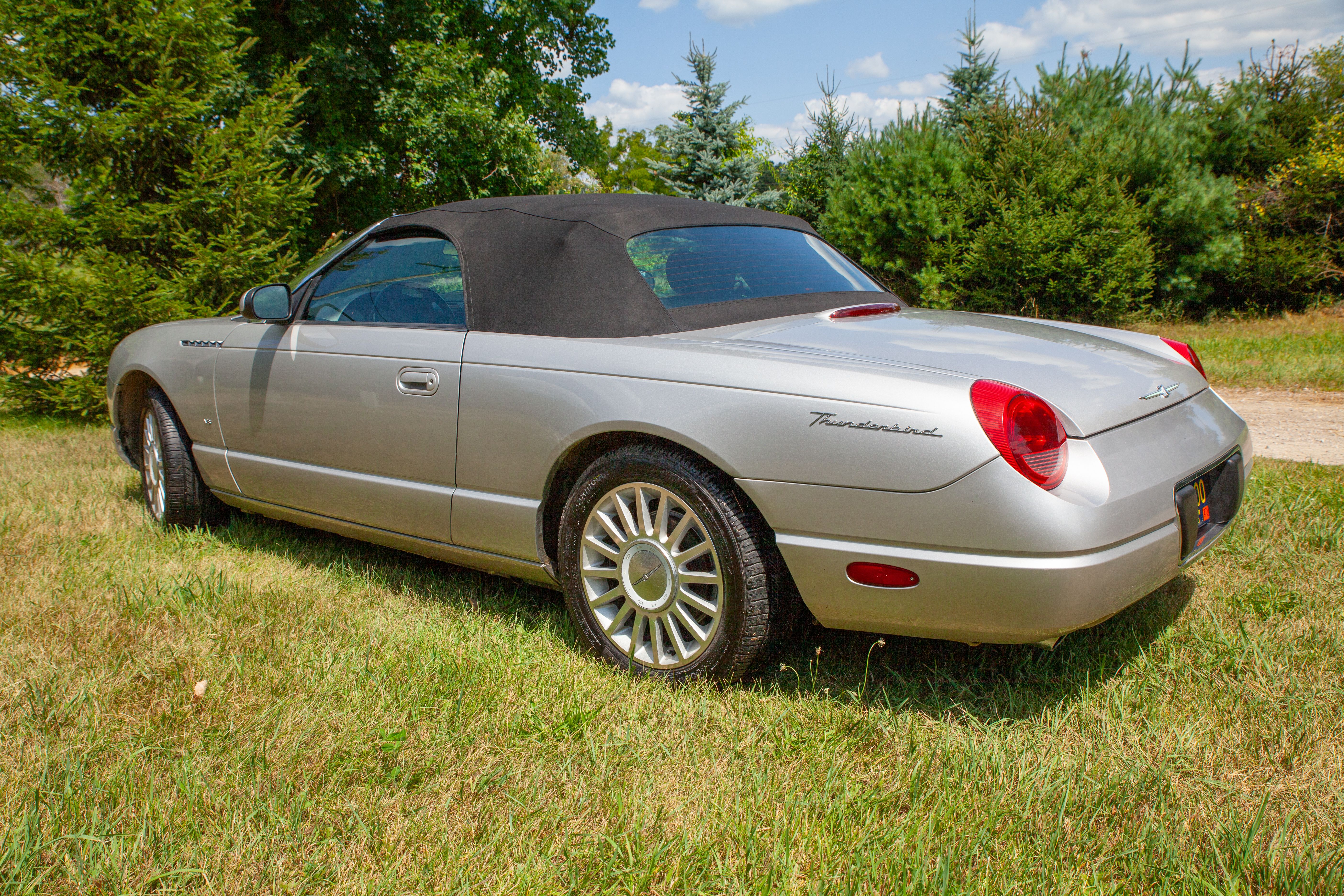 Used 2004 Ford Thunderbird RWD image 6