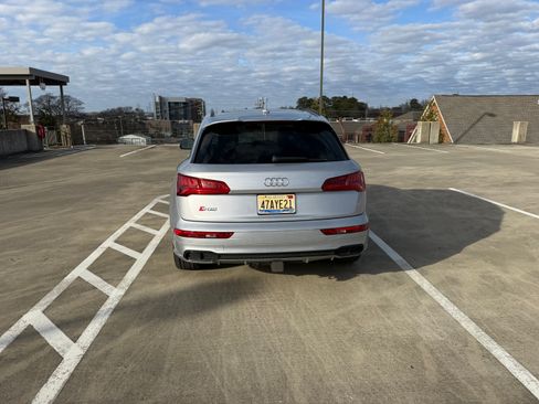 Used 2019 Audi SQ5 Prestige image 13