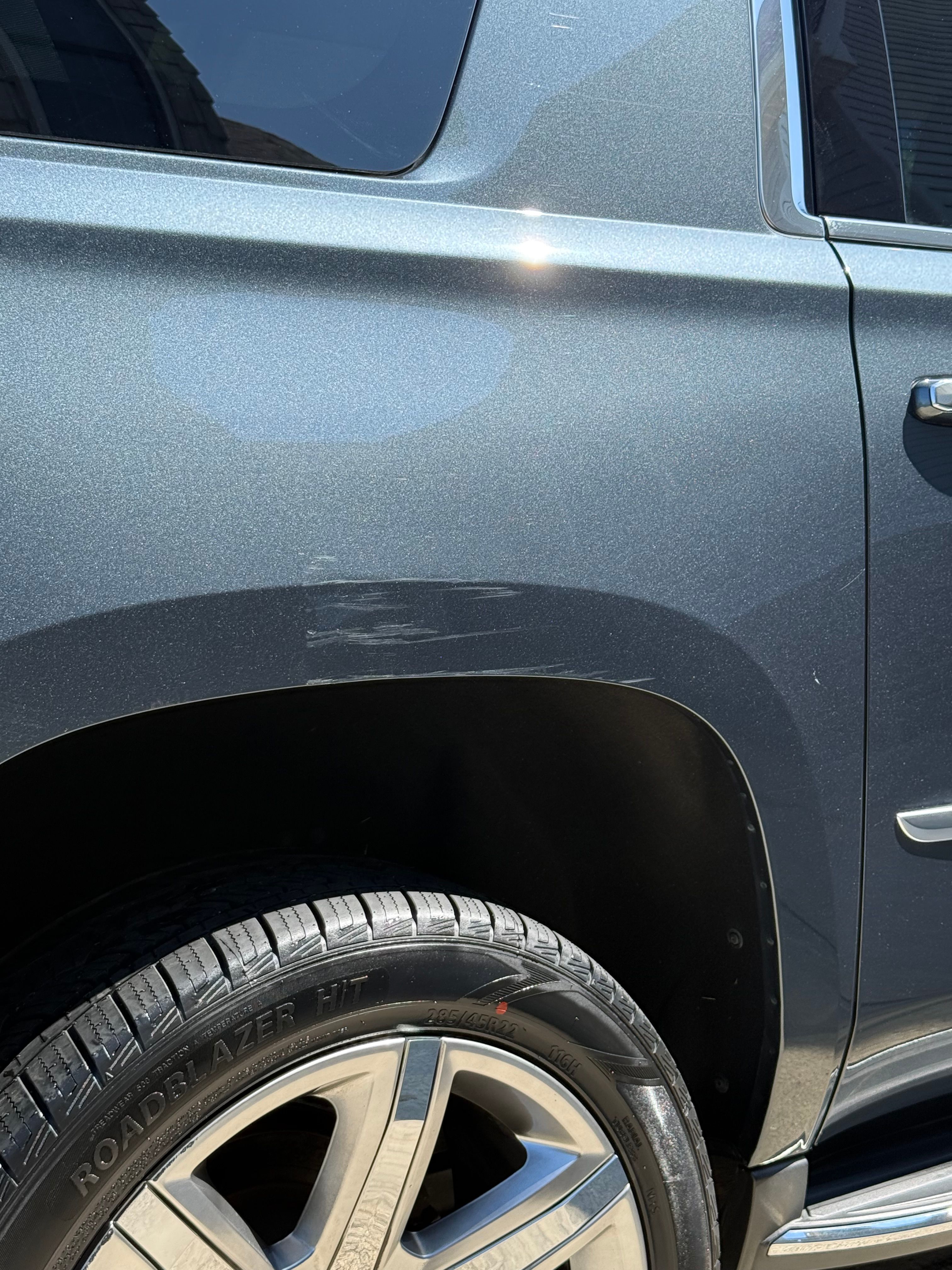 Used 2019 Cadillac Escalade ESV Luxury AWD/4WD image 10