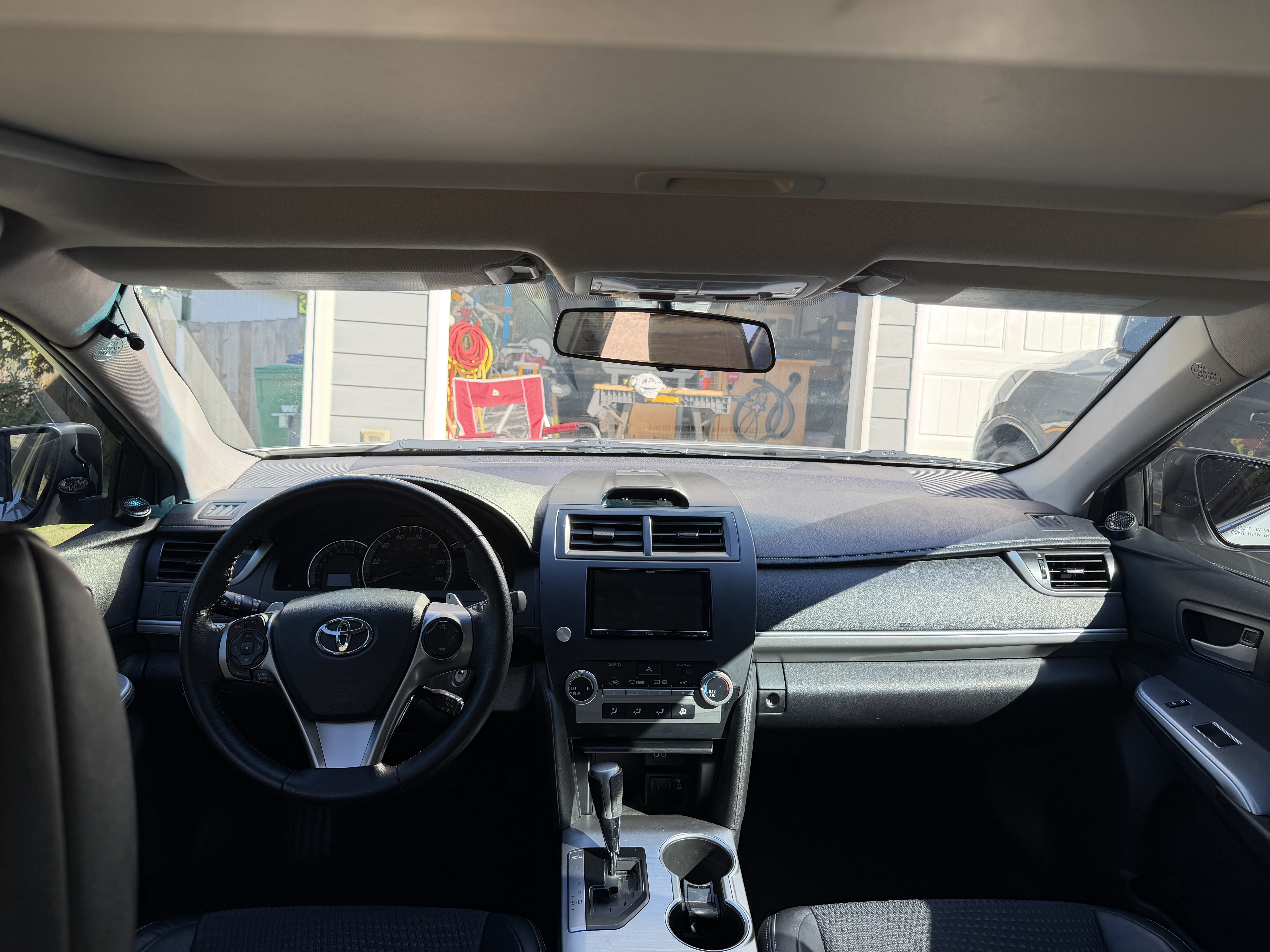 Used 2012 Toyota Camry SE FWD image 9