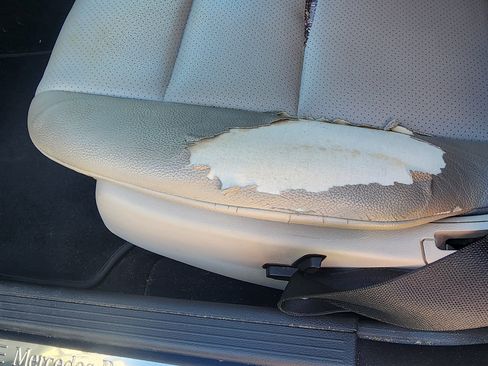 Used 2012 Mercedes-Benz C 250 Sedan image 15