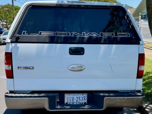 Used 2004 Ford F150 Lariat RWD image 4