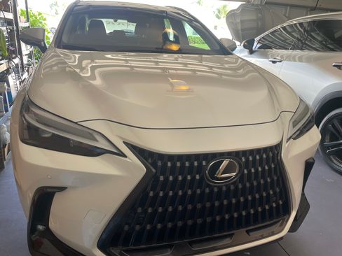 Used 2025 Lexus NX 350h AWD w/ Premium Package image 8