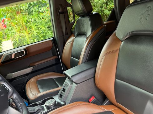 Used 2022 Ford Bronco Outer Banks AWD/4WD image 6