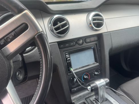 Used 2007 Ford Mustang Coupe image 14