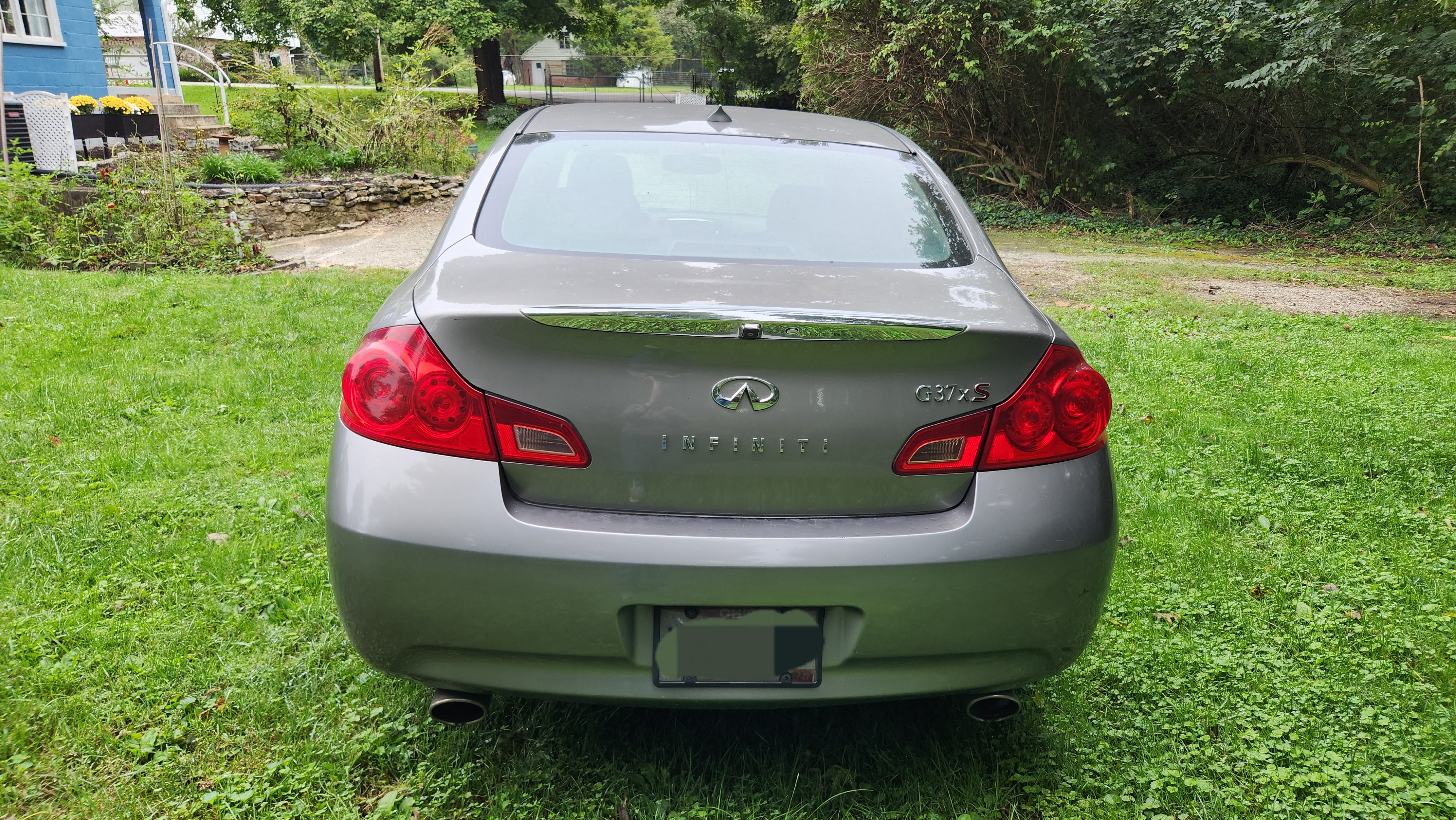 Used 2009 INFINITI G37 x Sedan w/ Premium Pkg AWD/4WD image 4