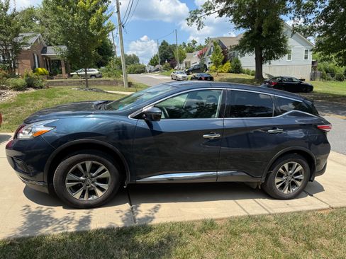 Used 2017 Nissan Murano S w/ Navigation Package AWD/4WD image 2
