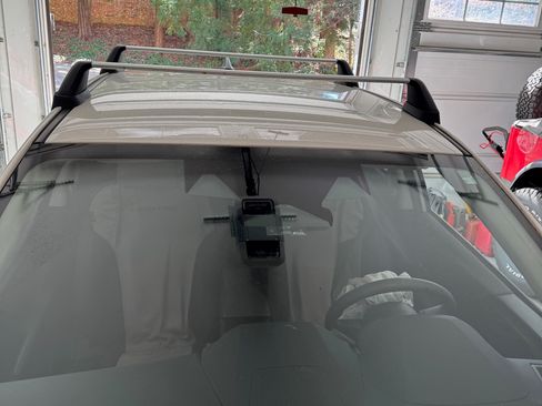 Used 2024 Subaru Crosstrek 2.0i image 11