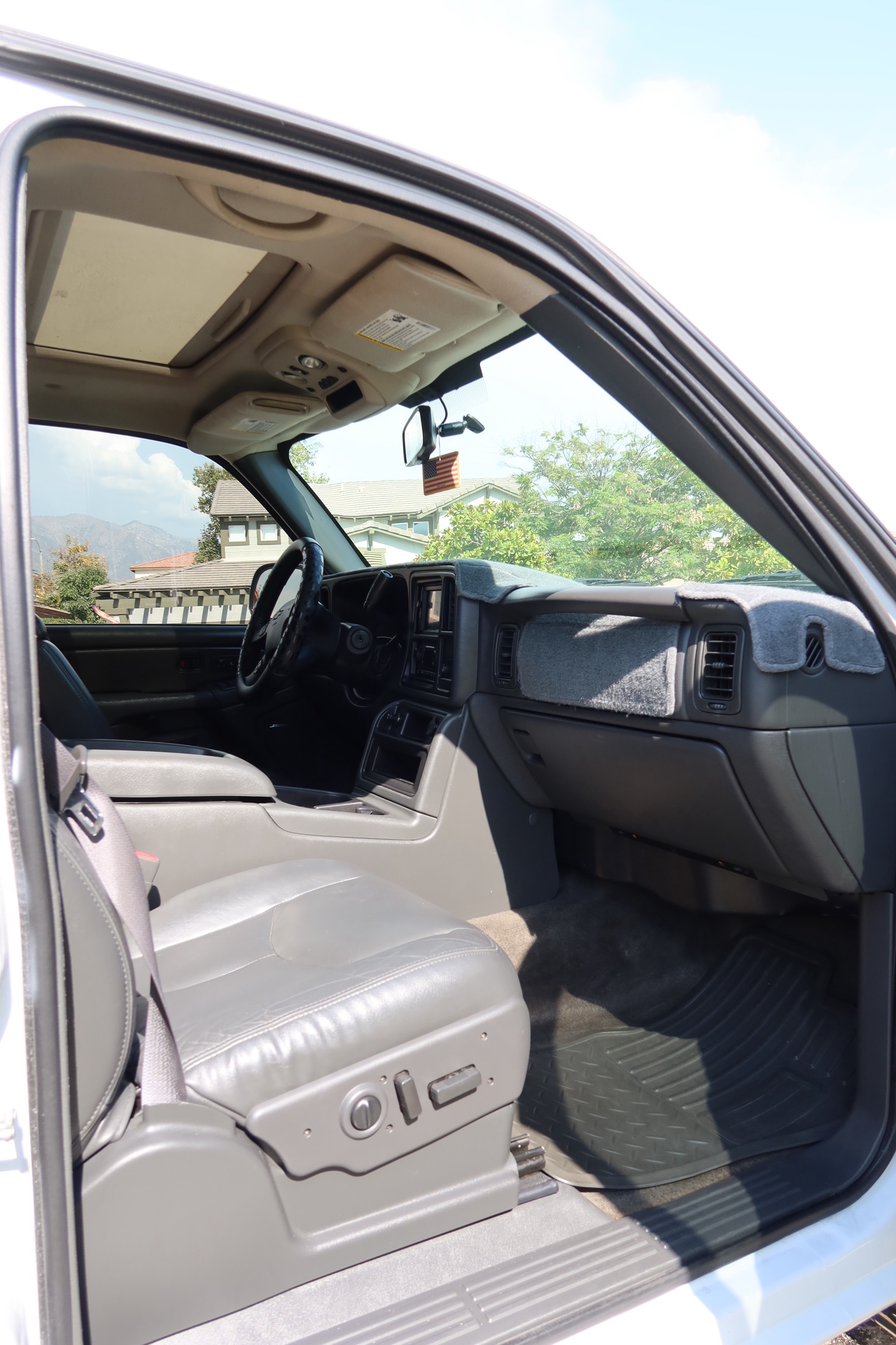 Used 2006 Chevrolet Silverado 1500 LT w/ Vortecmax Performance Pack RWD image 21