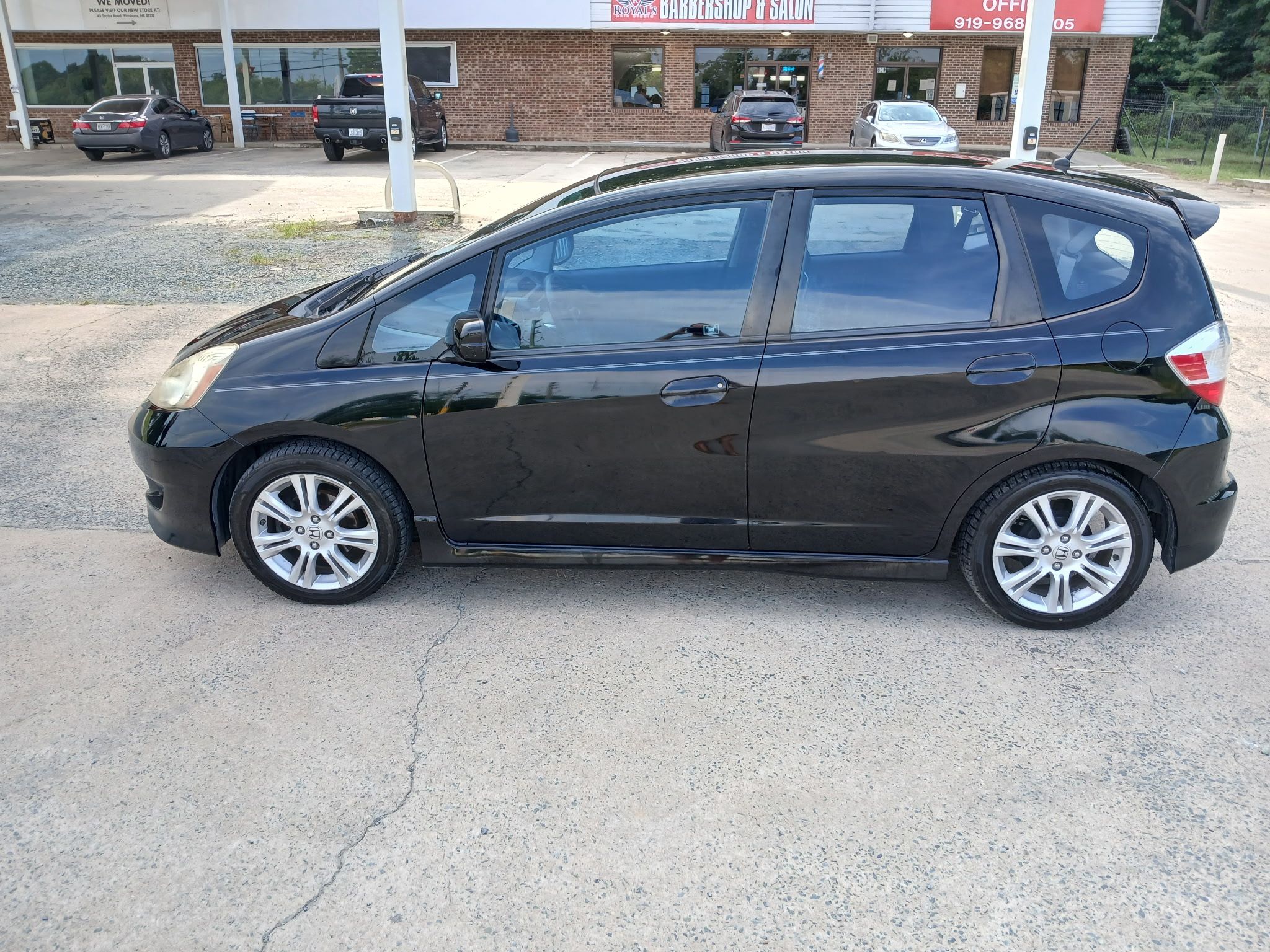 Used 2010 Honda Fit Sport image 2