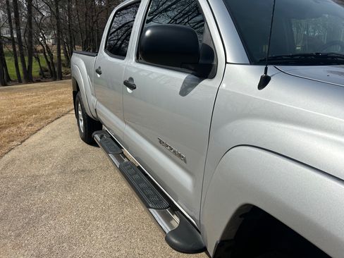 Used 2011 Toyota Tacoma PreRunner w/ SR5 Pkg #2 image 27
