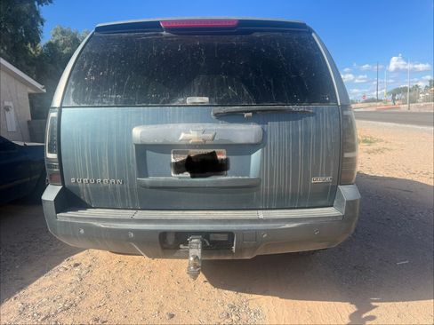Used 2008 Chevrolet Suburban LT image 5