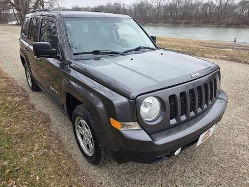 Used 2015 Jeep Patriot Sport w/ Power Value Group image 6