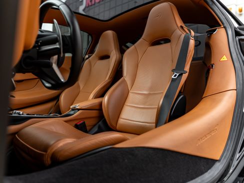 Used 2020 McLaren GT image 11