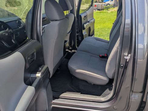 Used 2021 Toyota Tacoma SR5 image 6