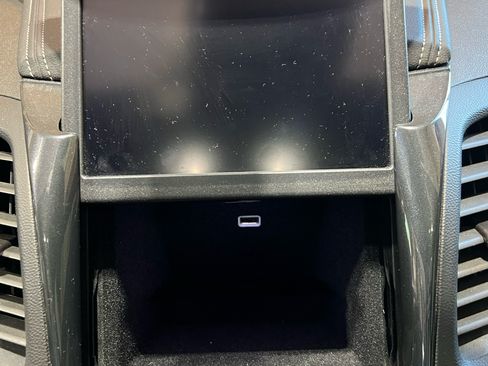 Used 2019 Chevrolet Impala Premier w/ Premier Confidence Package image 24