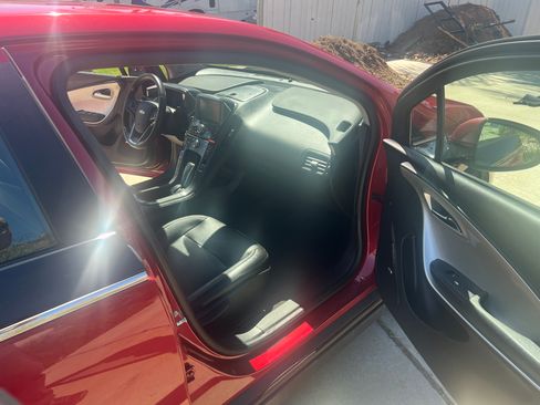 Used 2015 Chevrolet Volt Premium w/ Premium Trim Package FWD image 10