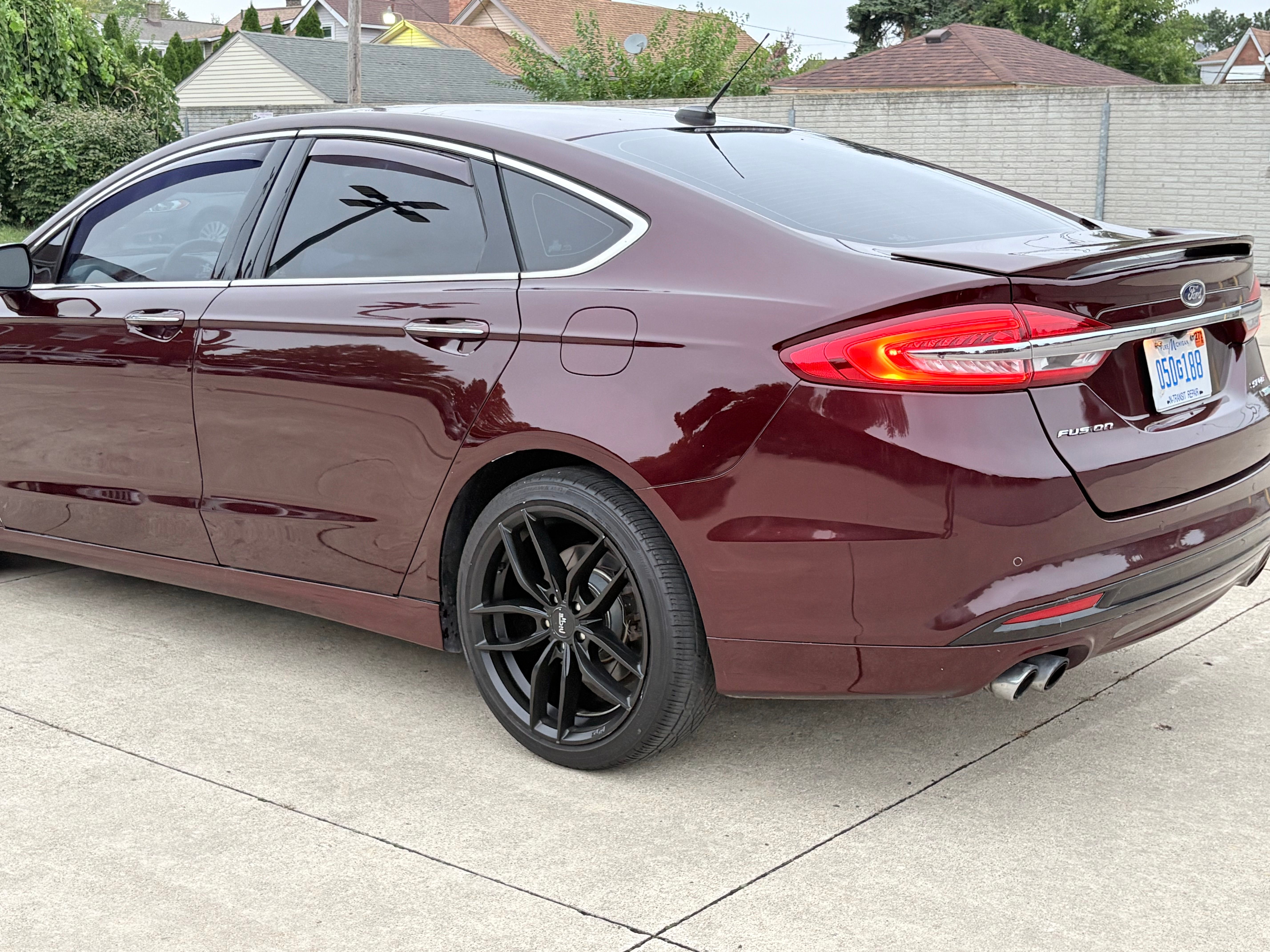 Used 2017 Ford Fusion Sport w/ Equipment Group 401A AWD/4WD image 4