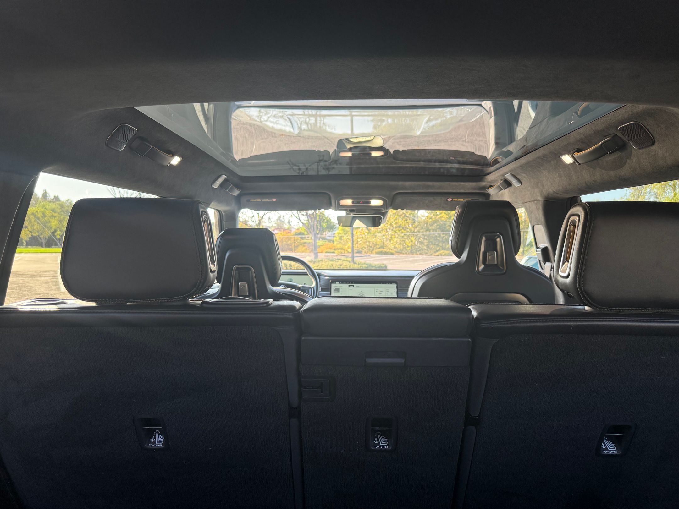 Used 2023 Rivian R1S Adventure Quad AWD/4WD image 16