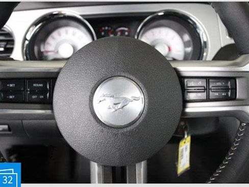 Used 2012 Ford Mustang Premium image 28