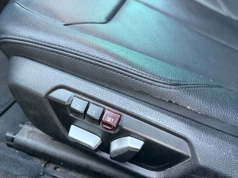 Used 2016 BMW 320i Sedan image 28