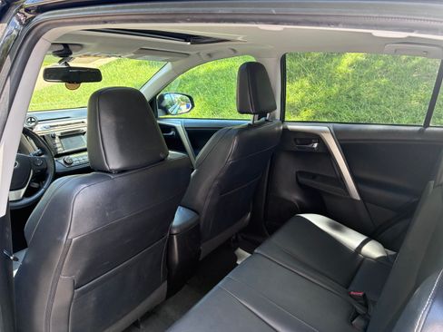 Used 2015 Toyota RAV4 Limited FWD image 9