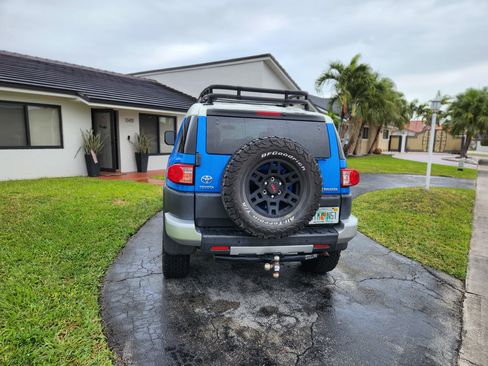 Used 2007 Toyota FJ Cruiser 4WD image 8