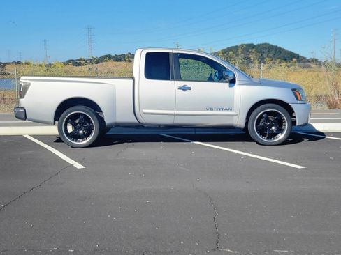 Used 2005 Nissan Titan SE RWD image 10
