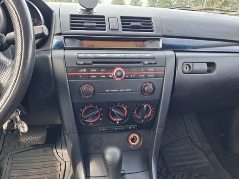 Used 2006 MAZDA MAZDA3 i Touring image 8