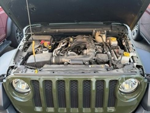Used 2022 Jeep Wrangler Sport AWD/4WD image 8