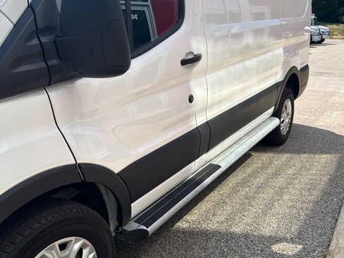 Used 2025 Ford Transit 250 Low Roof w/ Exterior Upgrade Package RWD image 5