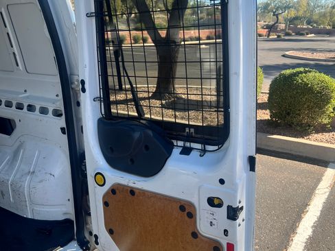 Used 2013 Ford Transit Connect XLT image 11