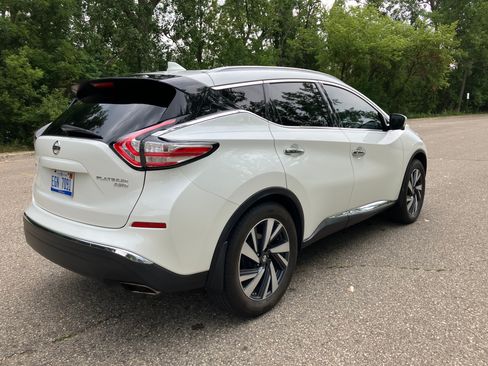 Used 2017 Nissan Murano Platinum w/ Platinum Technology Package AWD/4WD image 32