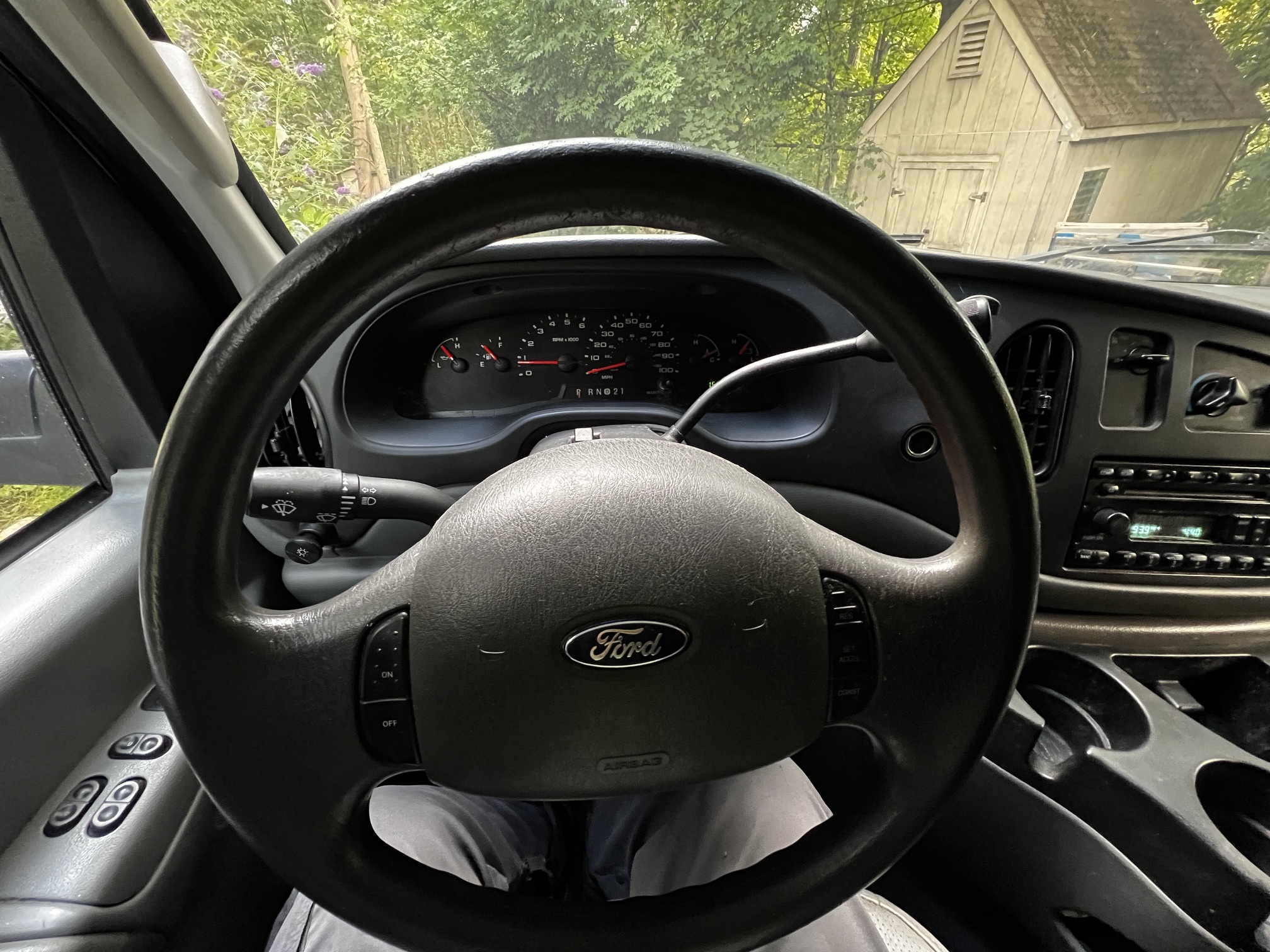 Used 2006 Ford E-350 and Econoline 350 XL RWD image 17