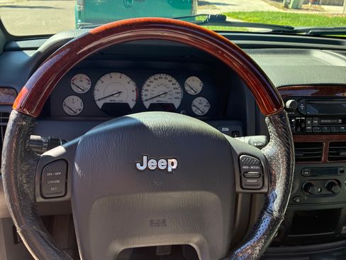 Used 2003 Jeep Grand Cherokee Overland AWD/4WD image 11
