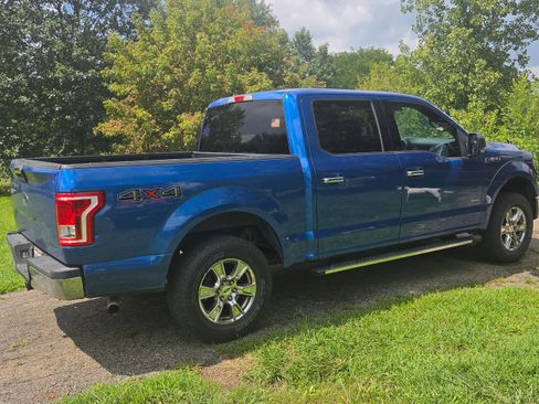 Used 2016 Ford F150 XLT w/ Equipment Group 301A Mid AWD/4WD image 4