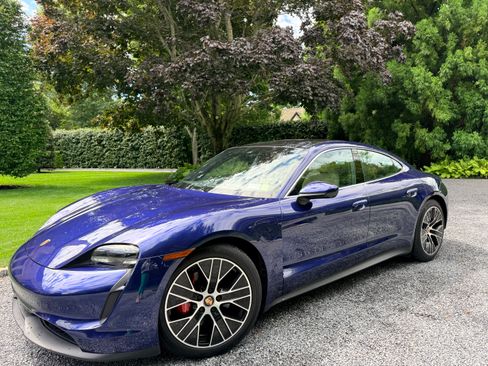 Used 2020 Porsche Taycan 4S AWD/4WD image 4