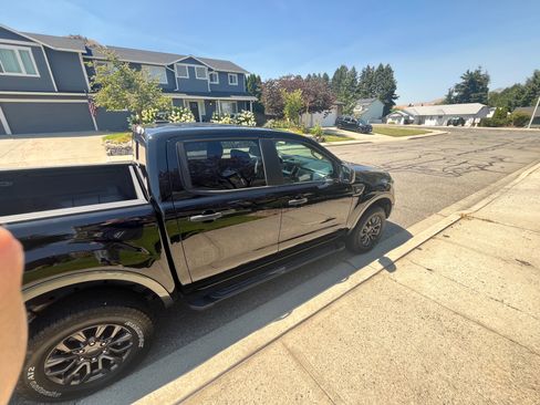 Used 2019 Ford Ranger XLT w/ Equipment Group 302A Luxury AWD/4WD image 11