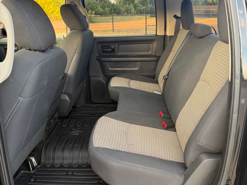 Used 2012 RAM 2500 ST w/ Chrome Appearance Group AWD/4WD image 13