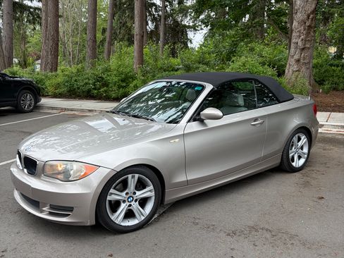 Used 2008 BMW 128i Convertible RWD image 4