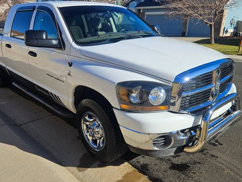 Used 2006 Dodge Ram 2500 Truck SLT image 31
