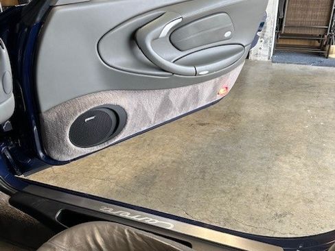 Used 2004 Porsche 911 Carrera image 12