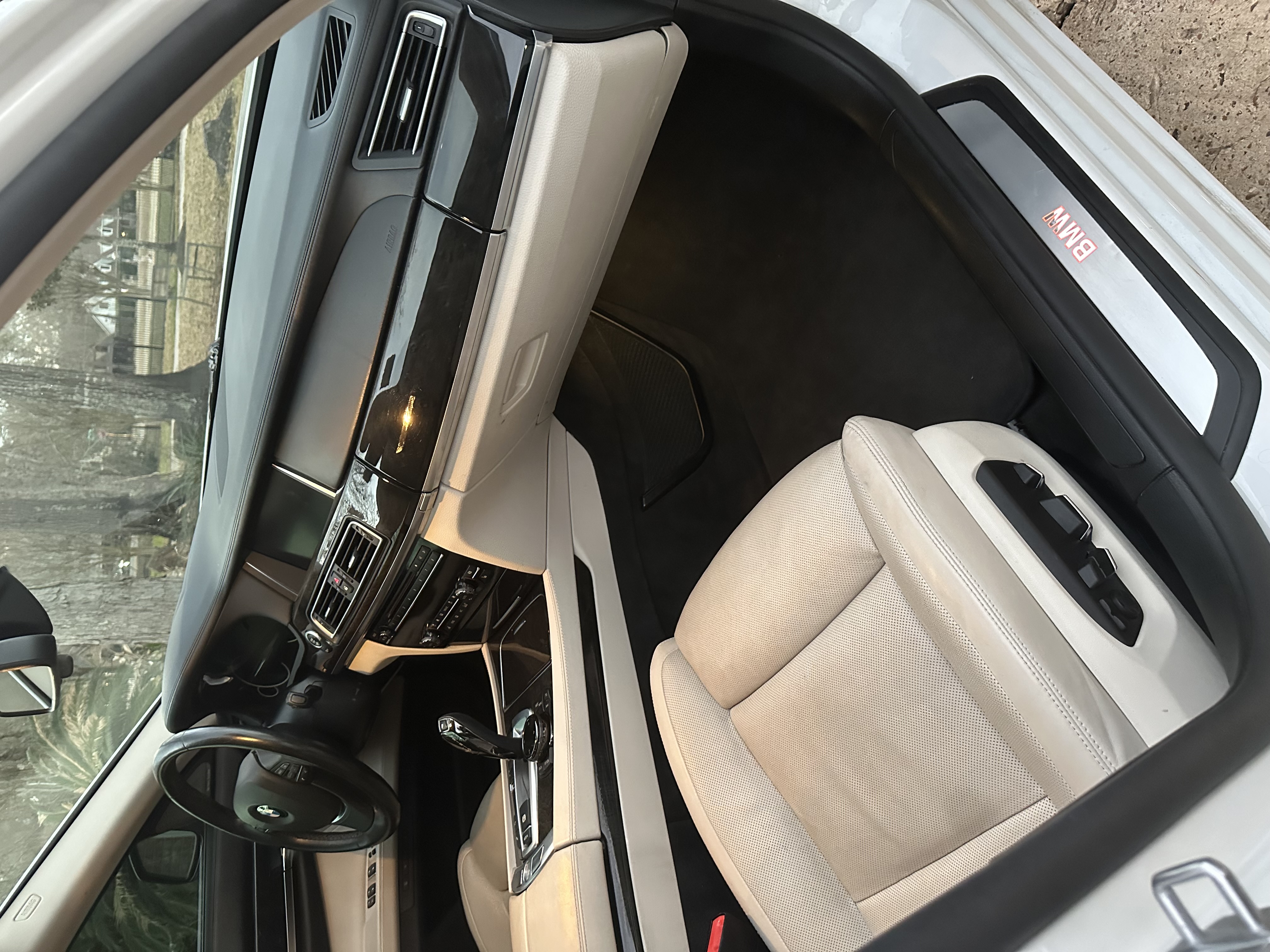 Used 2014 BMW 750Li RWD image 9